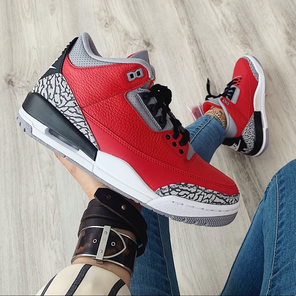 Nike Shoes - Nike air jordan 3 retro sneakers